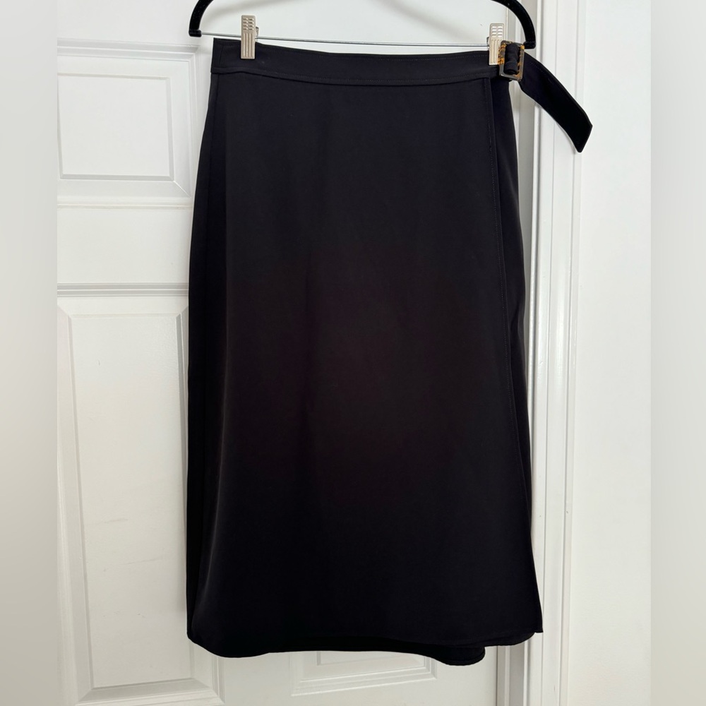 NWT Max Studio black-skirt size 10